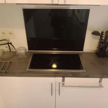 Studio Centre Avec Terrasse מנטון